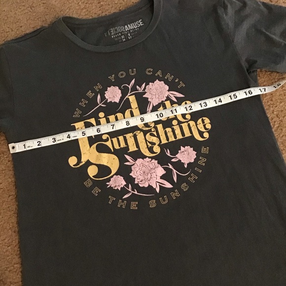 Amuse society find the sunshine charcoal T-shirt - Picture 5 of 5